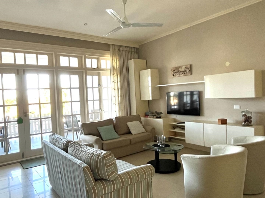 11 Bedroom Property for Sale in The Crags Western Cape